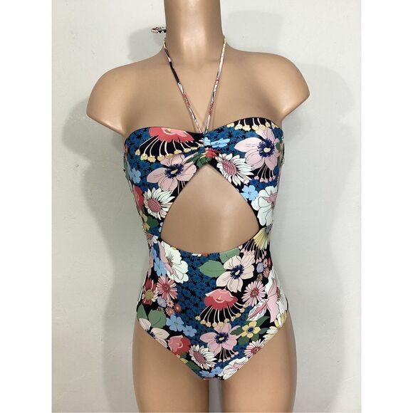 New. O’Neill floral one piece. Small. Retails $99 - Picture 3 of 13